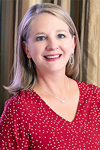 Headshot of Laura Kennedy
