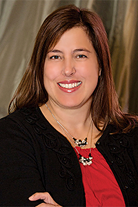 Headshot of Lori Halderman