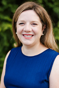 Headshot of Elizabeth McGrath